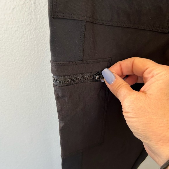 Athleta Headlands Cargo Hybrid Mid Rise Tights - Picture 6 of 10